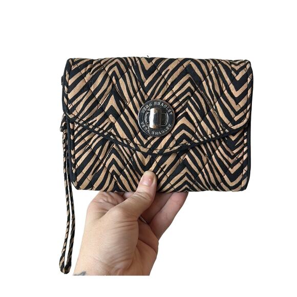 Vera Bradley Wristlet Clutch Wallet Your Turn Smartphone Brown Black  6.25" x 5" - Picture 1 of 8